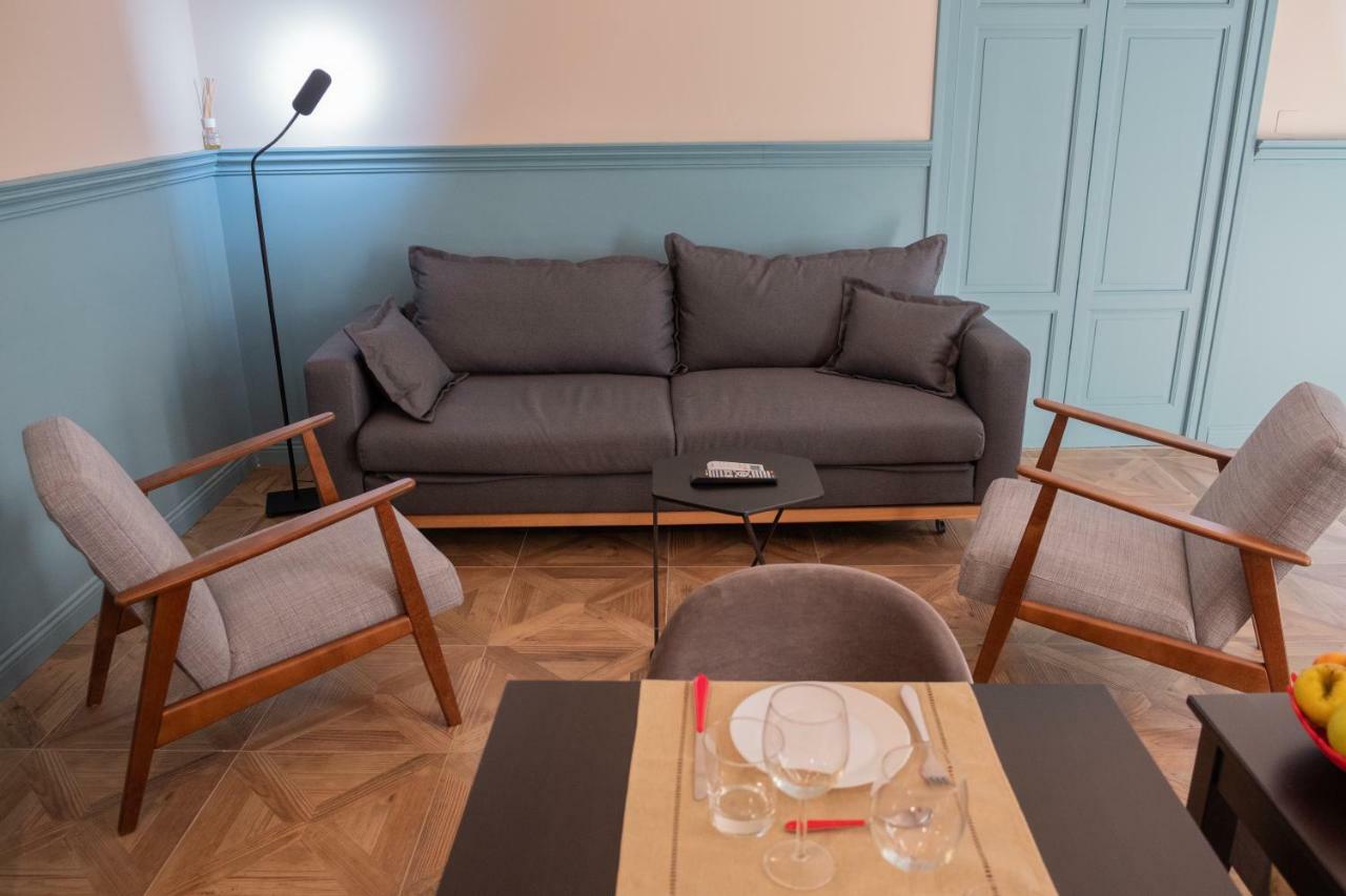 Al Teatro Massimo Apartment ปาแลร์โม ภายนอก รูปภาพ